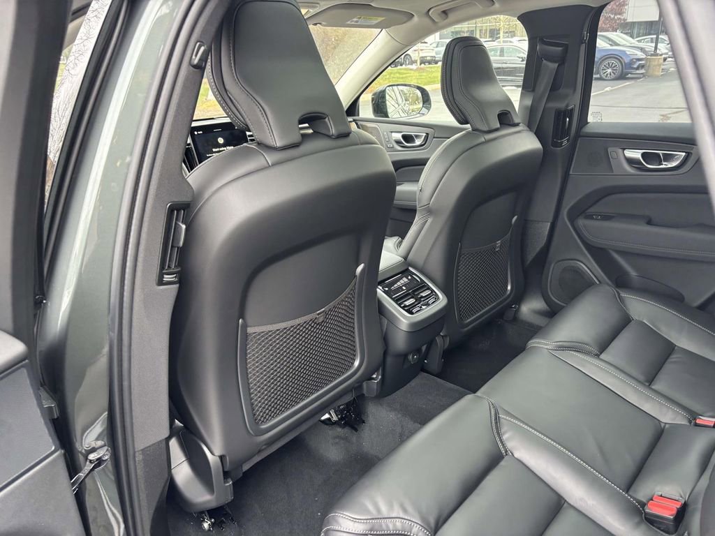New 2026 Volvo XC60 B5 Ultra w/ Protection Package Premier image 26