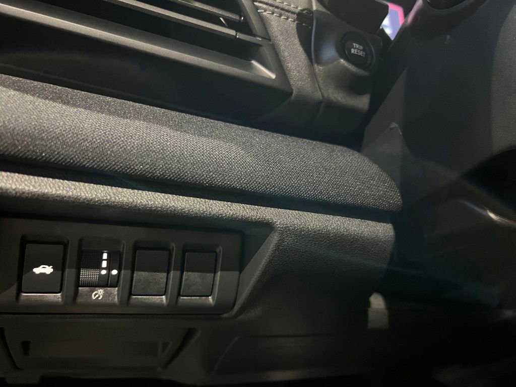 Used 2025 Subaru Legacy Premium image 37