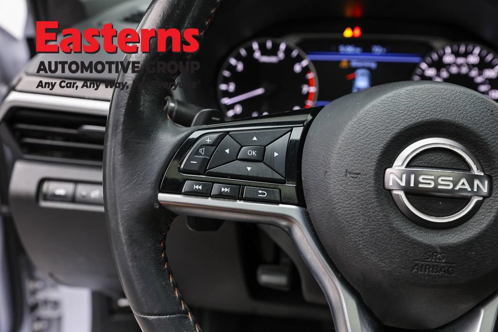 Used 2023 Nissan Altima 2.5 SR w/ SR Premium Package AWD/4WD image 15