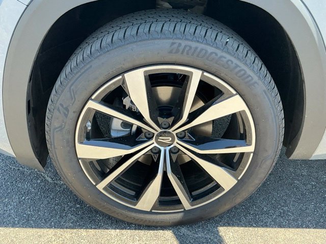 New 2026 Volkswagen Atlas SEL Premium R-Line AWD/4WD image 8