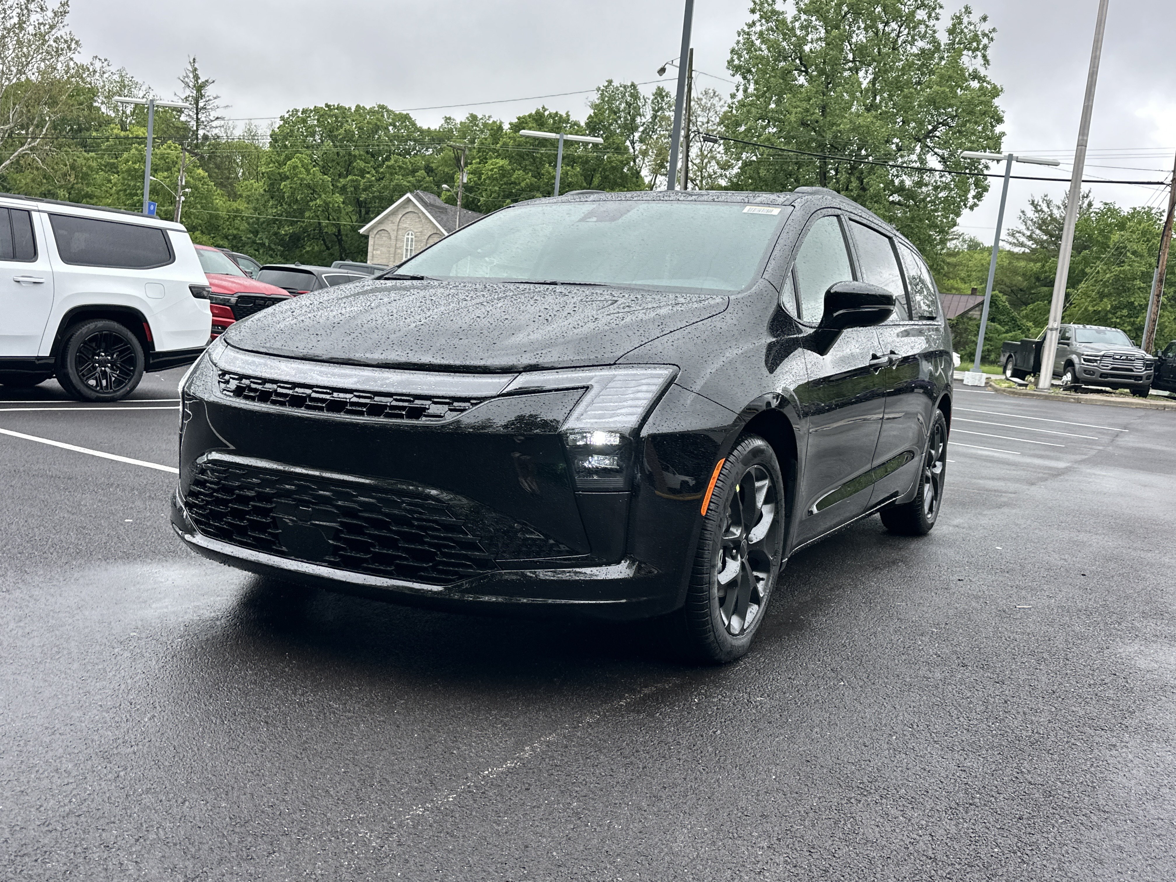 New 2027 Chrysler Pacifica Limited FWD image 22