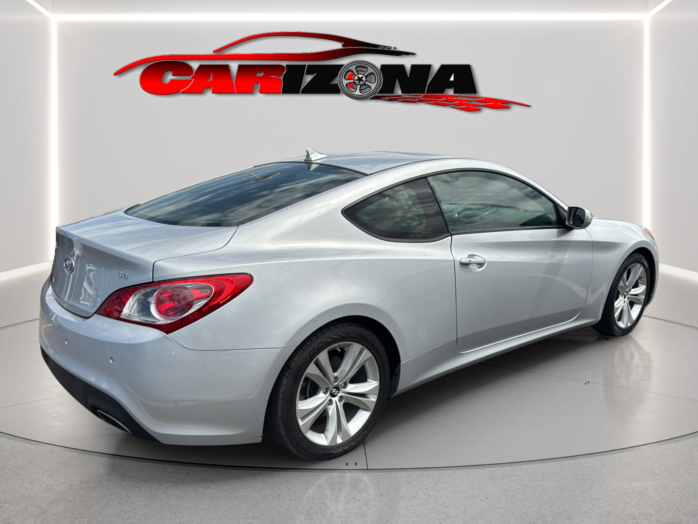 Used 2011 Hyundai Genesis 3.8 RWD image 5