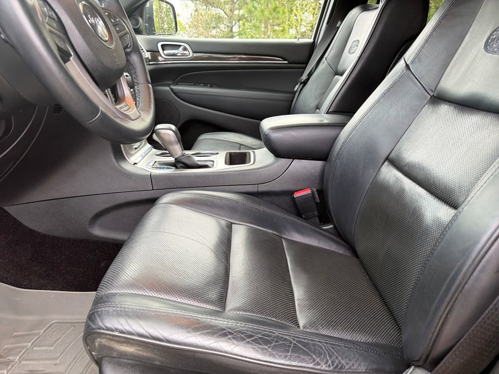 Used 2018 Jeep Grand Cherokee Overland w/ Trailer Tow Group IV image 18