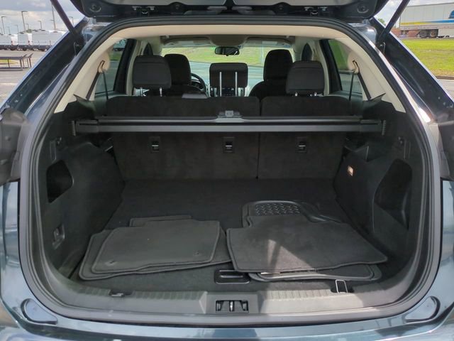 Certified 2022 Ford Edge SE image 13