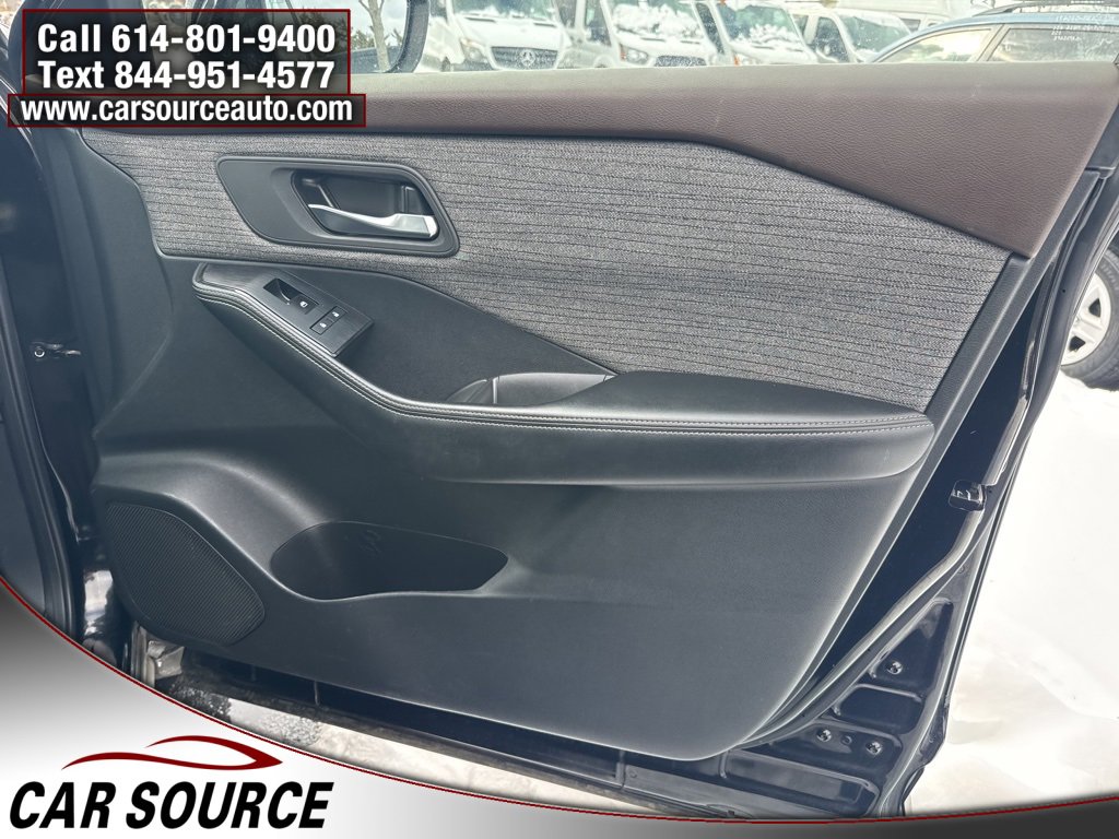 Used 2021 Nissan Rogue SV image 33