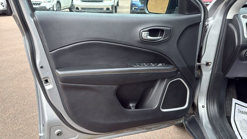 Used 2021 Jeep Compass Sport FWD image 14