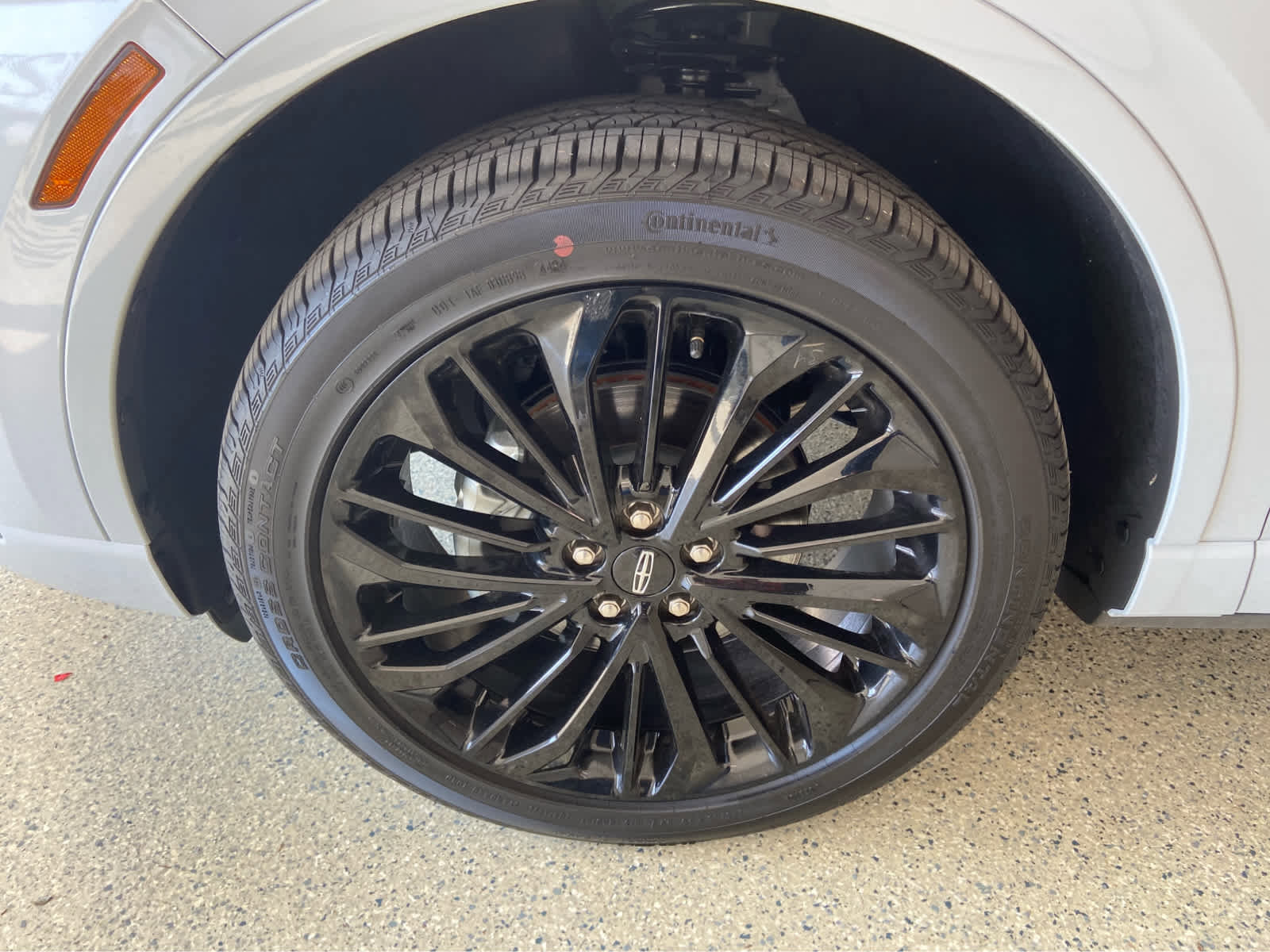 Used 2025 Lincoln Corsair Reserve w/ Jet Appearance Package image 15