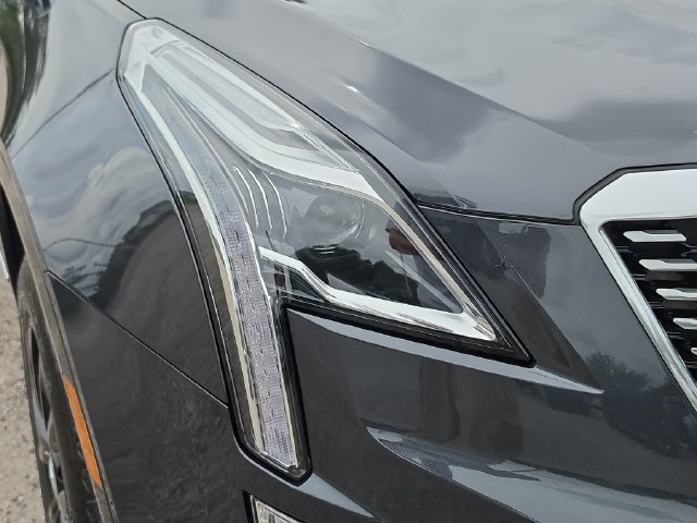 Used 2023 Cadillac XT5 Premium Luxury FWD image 7