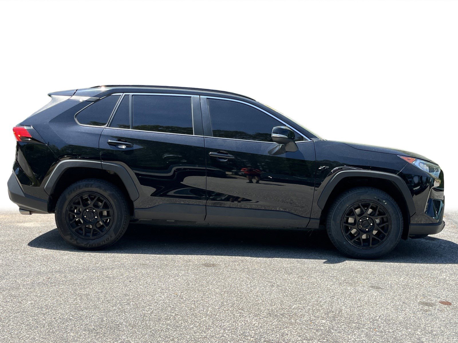 Used 2020 Toyota RAV4 XLE FWD image 27