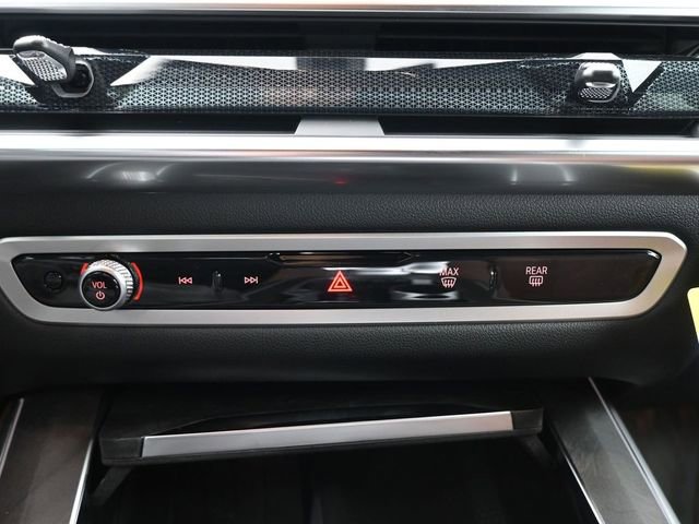 New 2026 BMW X5 xDrive50e image 9