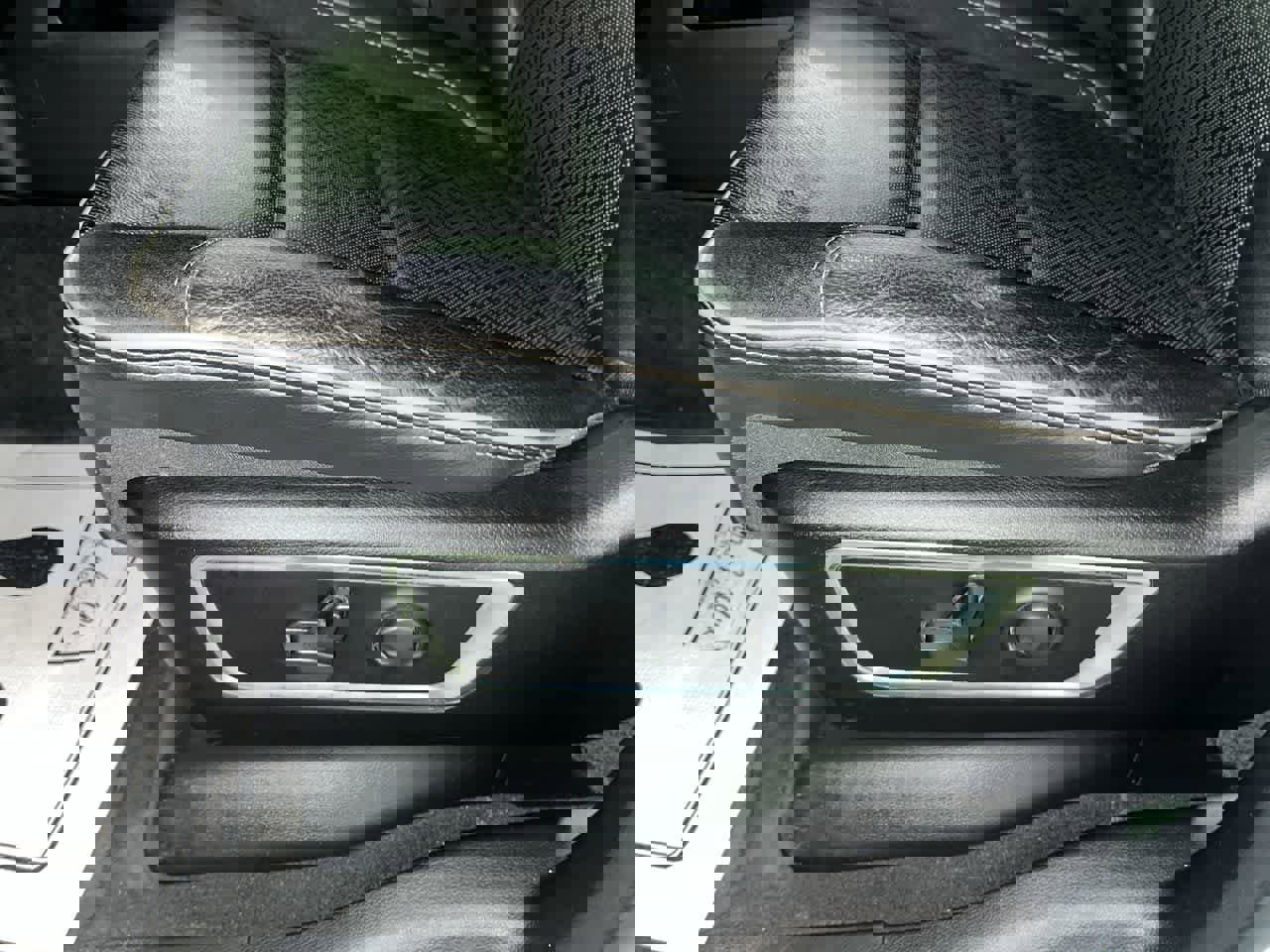 Used 2024 RAM 1500 Laramie image 14