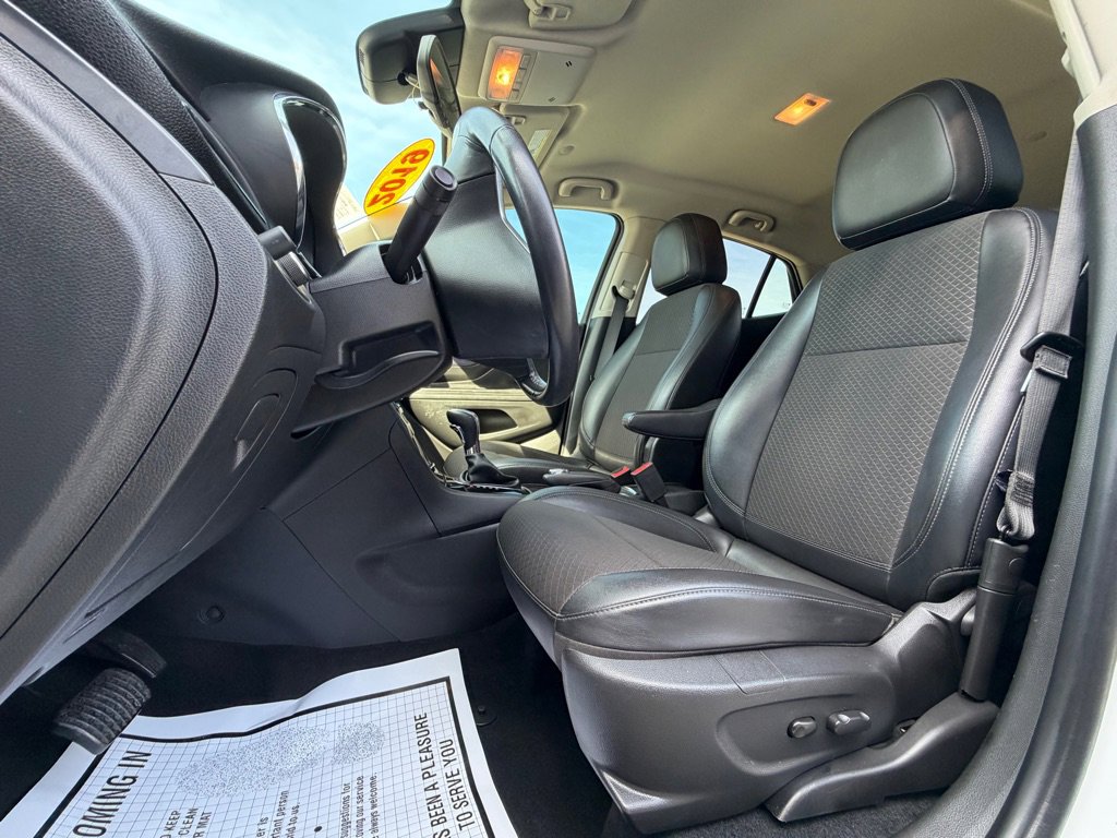 Used 2019 Buick Encore Preferred image 8