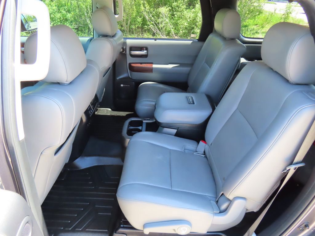 Used 2013 Toyota Sequoia Platinum AWD/4WD image 34