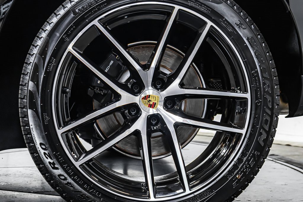 Certified 2025 Porsche Macan image 25