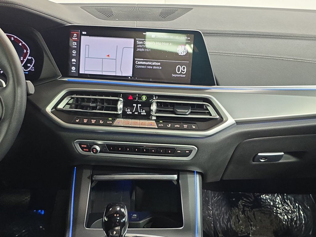 Used 2022 BMW X5 xDrive45e AWD/4WD image 16