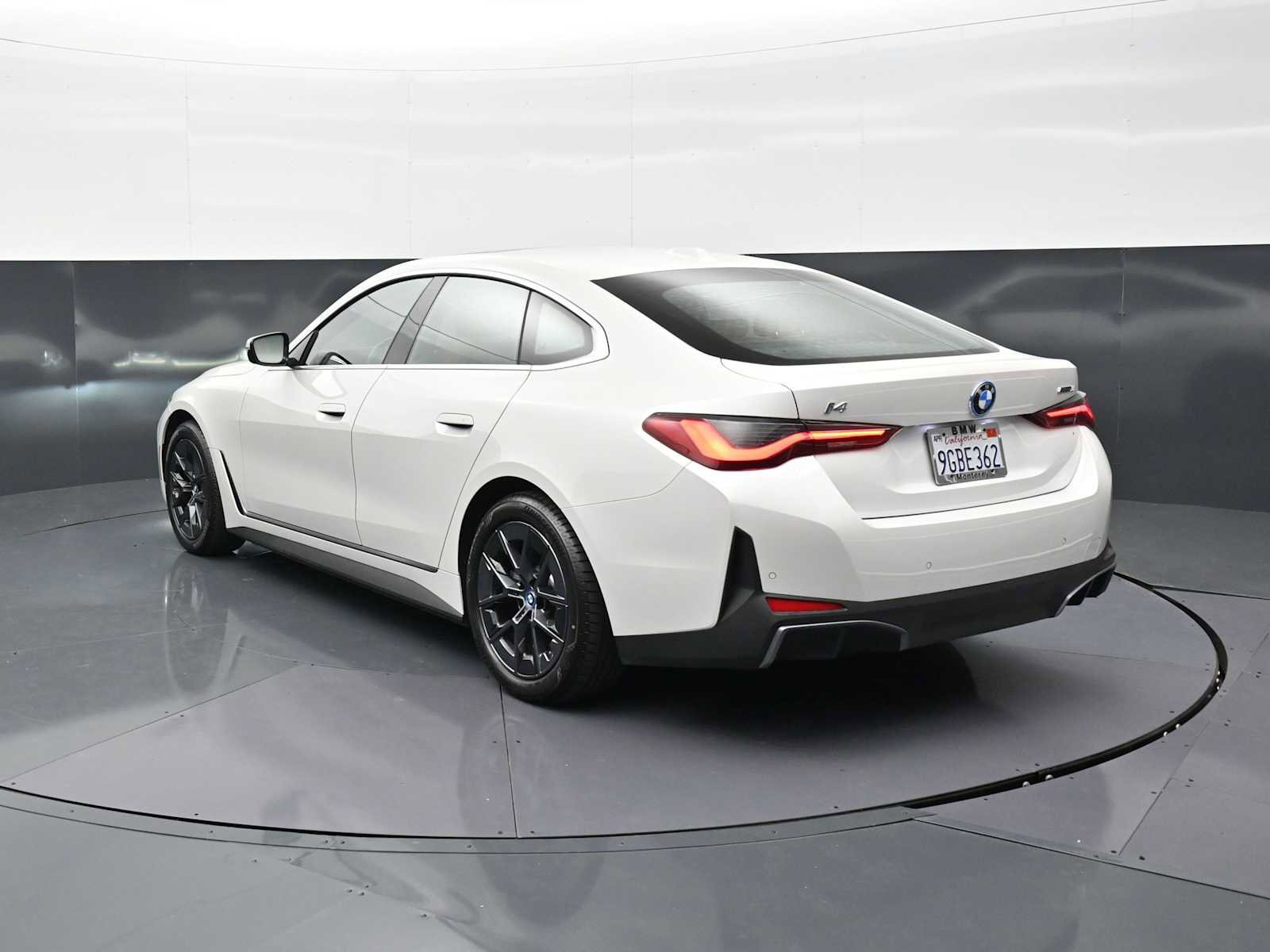 Certified 2023 BMW i4 eDrive35 RWD image 7