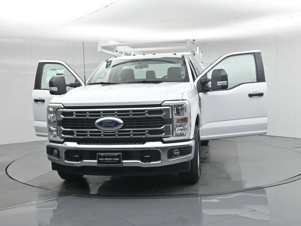 New 2026 Ford F350 XL w/ XL Chrome Package RWD image 40
