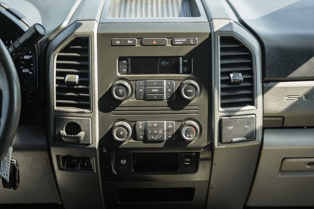 Used 2019 Ford F550 4x4 SuperCab Super Duty image 25