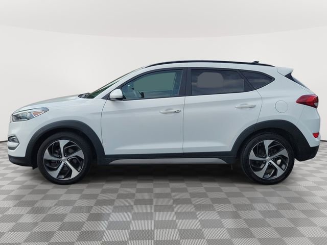 Used 2018 Hyundai Tucson Value AWD/4WD image 3