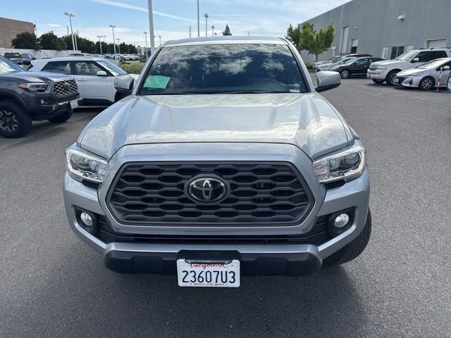 Used 2023 Toyota Tacoma TRD Off-Road w/ Technology Package AWD/4WD image 4