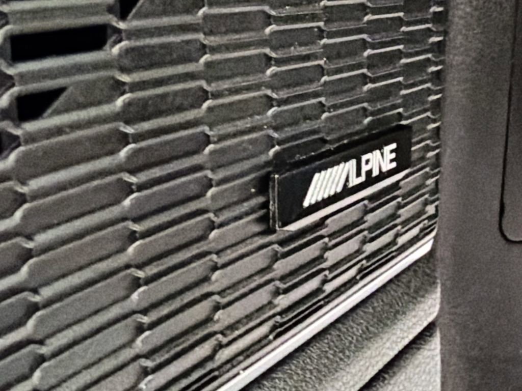 Used 2023 Jeep Grand Cherokee L Summit w/ Rear Seat Video Group I AWD/4WD image 19