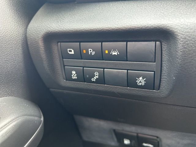 Used 2022 Nissan Kicks S FWD image 17