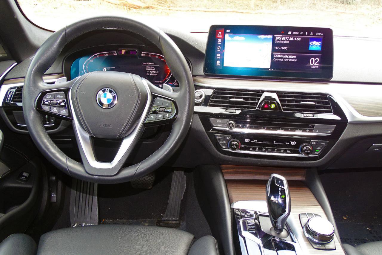 Used 2023 BMW 540i w/ Executive Package image 20