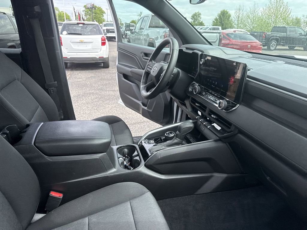 Certified 2023 Chevrolet Colorado Trail Boss w/ Advanced Trailering Package AWD/4WD image 35