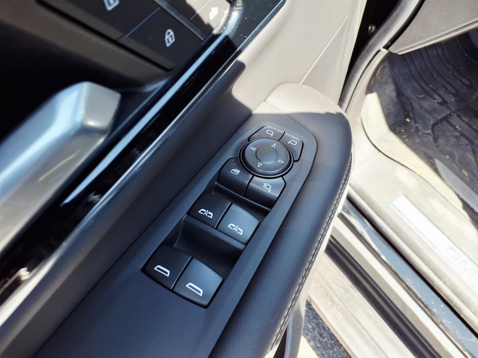 Certified 2026 GMC Yukon XL Elevation image 20