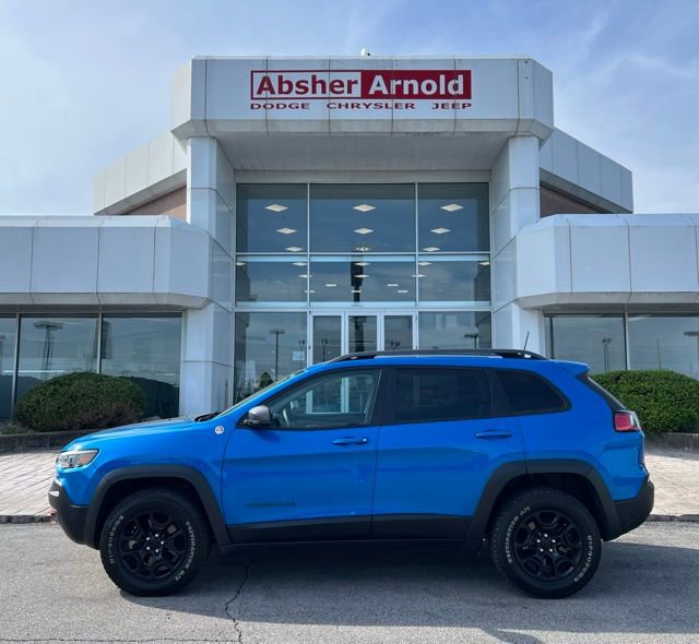 Used 2021 Jeep Cherokee Trailhawk w/ Premium Leather Package image 3