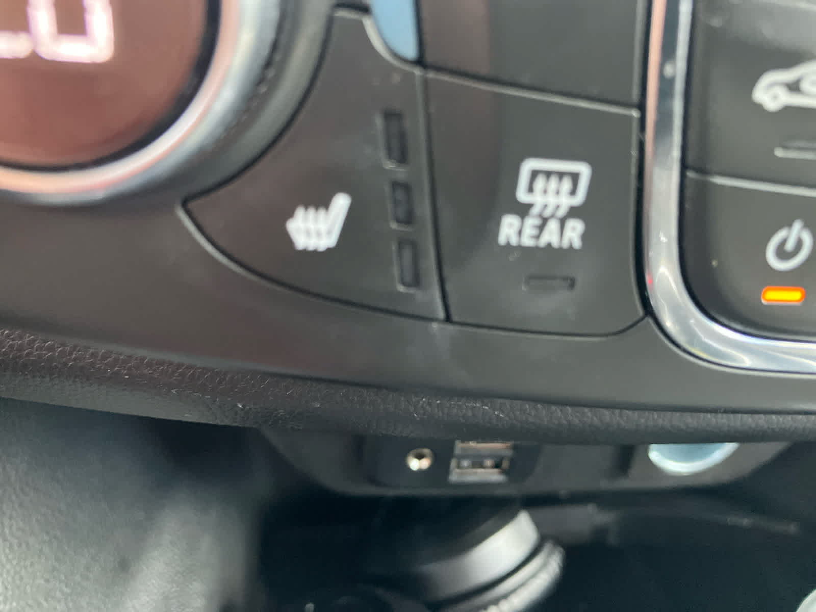 Used 2021 Chevrolet Traverse RS AWD/4WD image 22