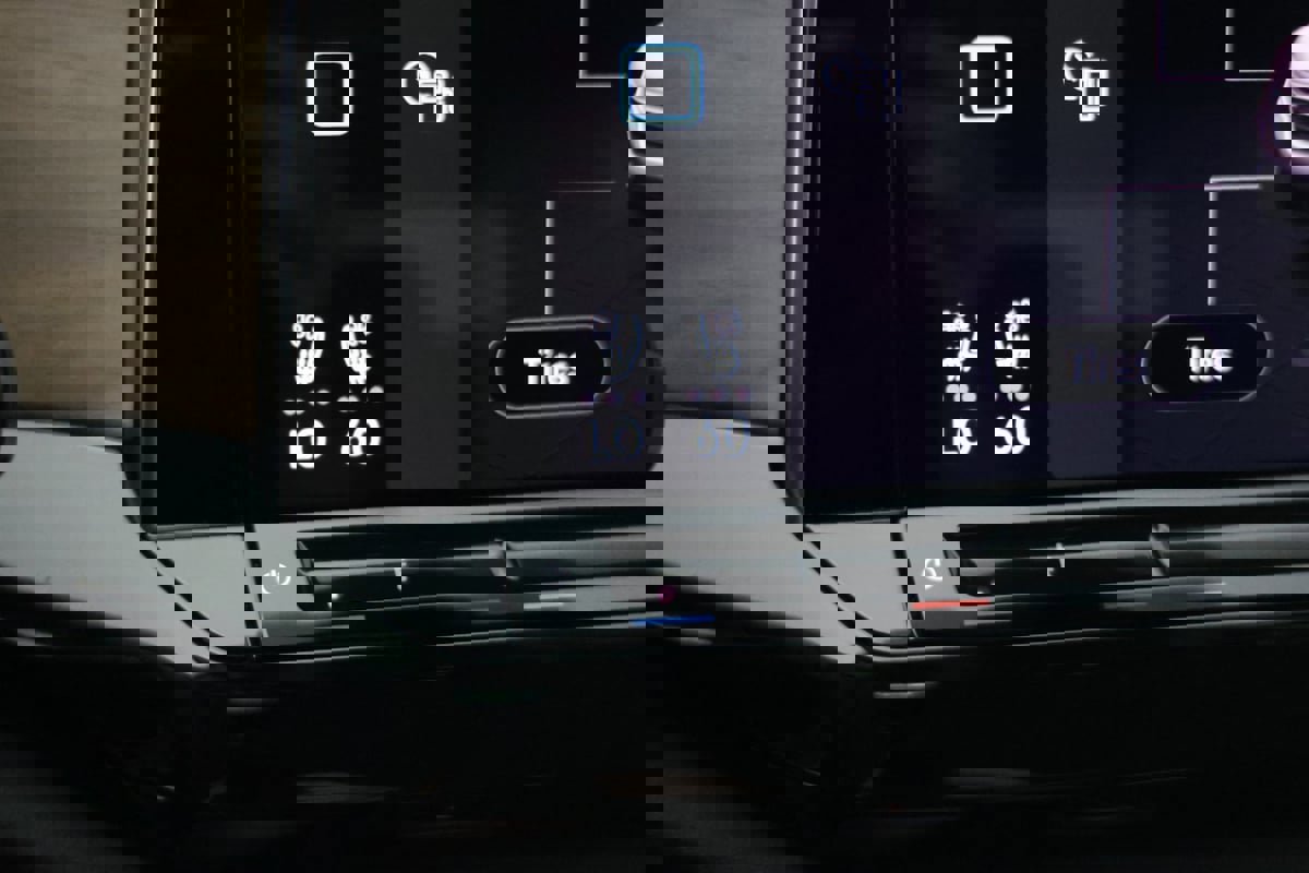 Used 2024 Volkswagen Atlas SE image 8