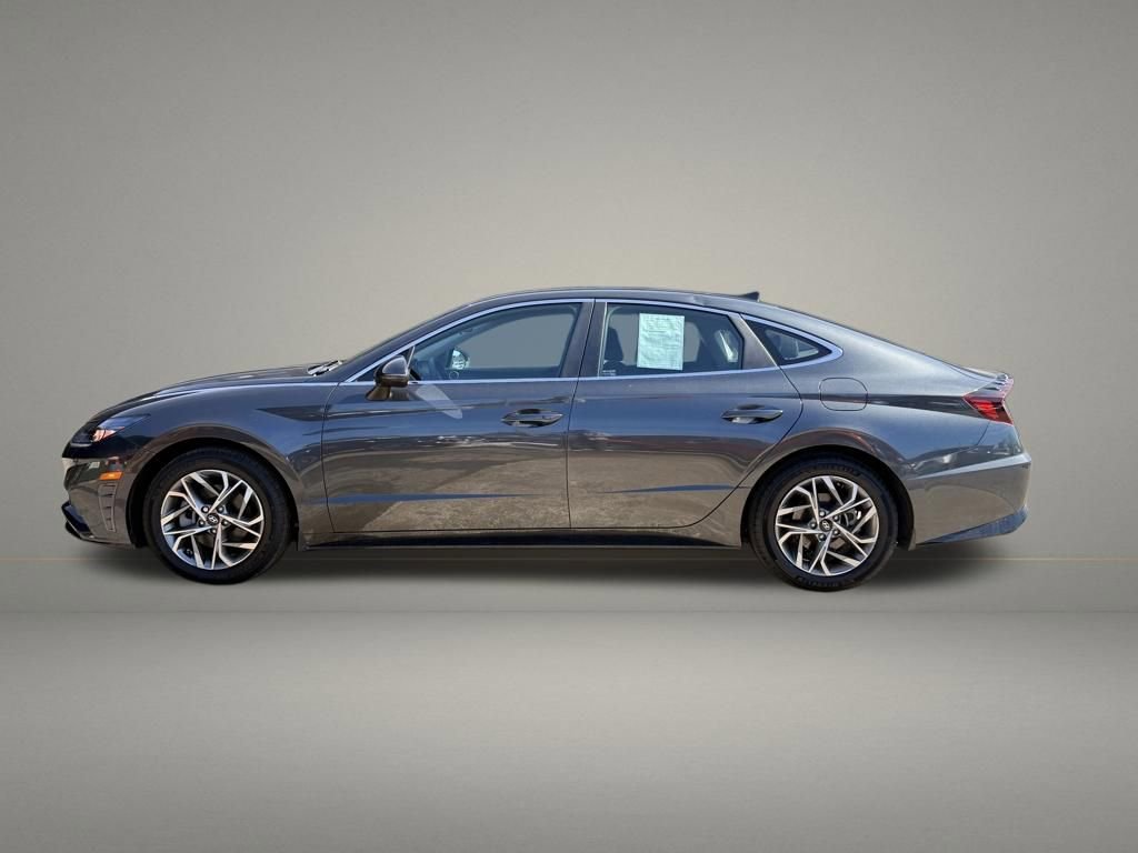 Used 2022 Hyundai Sonata SEL FWD image 2