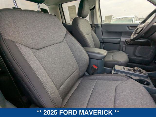 New 2025 Ford Maverick XLT w/ Black Appearance Package image 21
