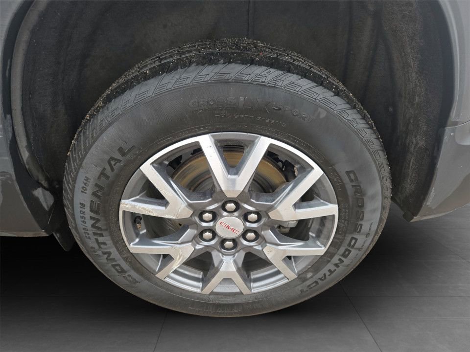 Used 2023 GMC Acadia SLT image 33