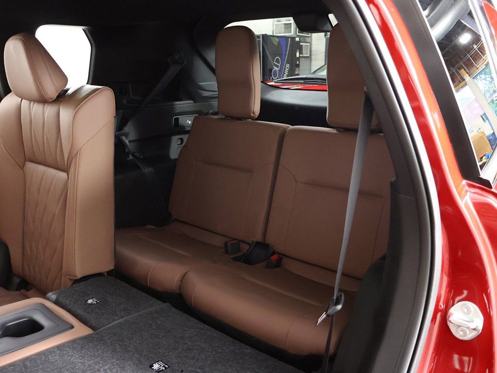 New 2025 Mitsubishi Outlander SEL image 38