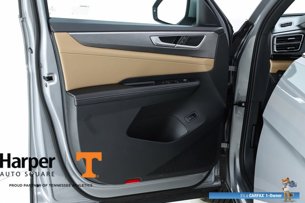 Used 2025 Volkswagen Atlas Cross Sport SE w/ Panoramic Sunroof Package AWD/4WD image 18