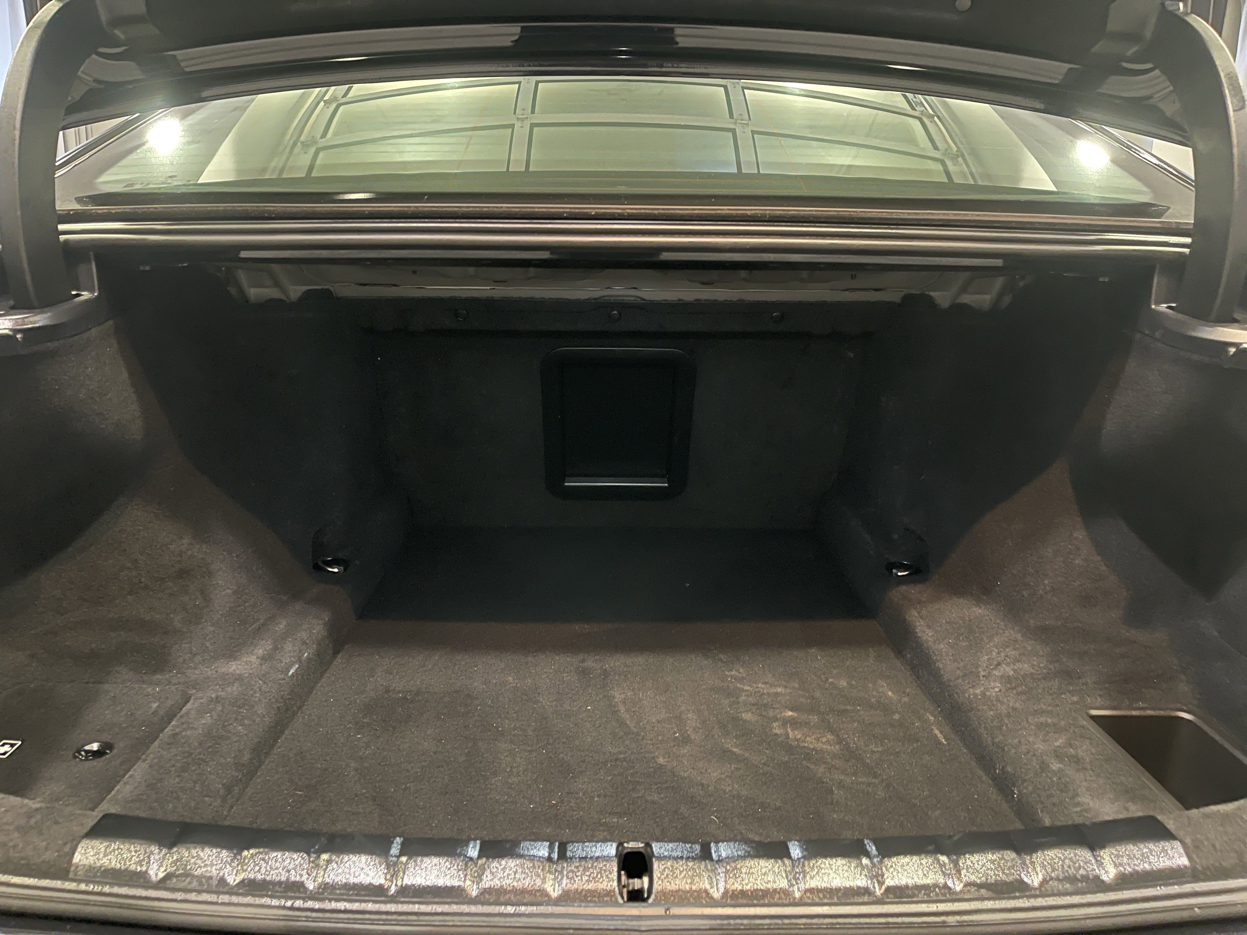 Used 2025 BMW 740i xDrive image 28