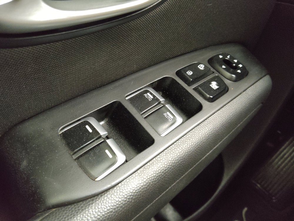 Used 2017 Kia Soul + image 27