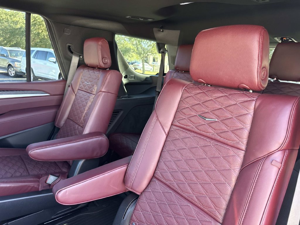New 2027 Cadillac Escalade Sport w/ LPO, ONYX Package AWD/4WD image 14