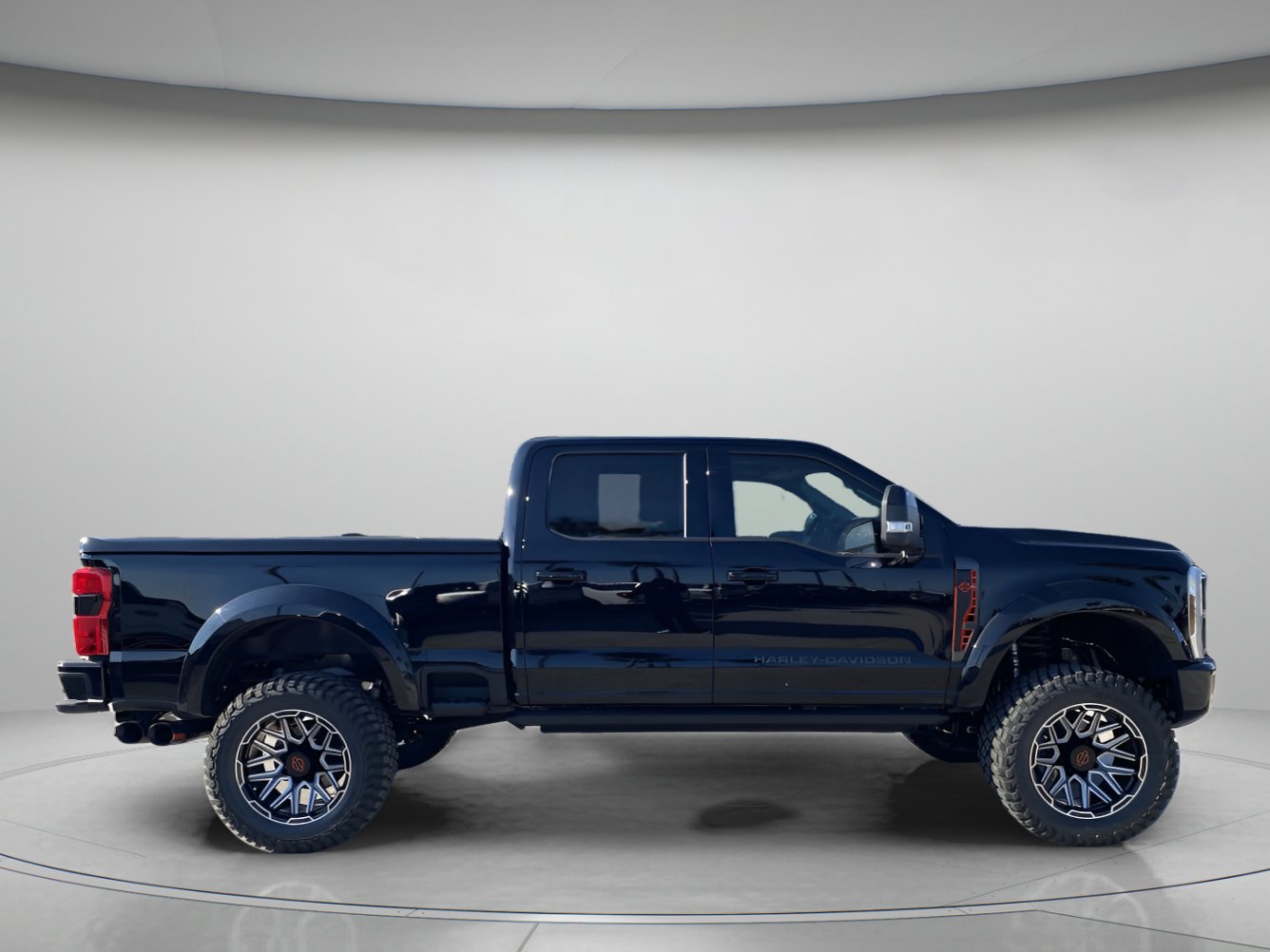 New 2026 Ford F250 Lariat w/ Black Appearance Package image 2
