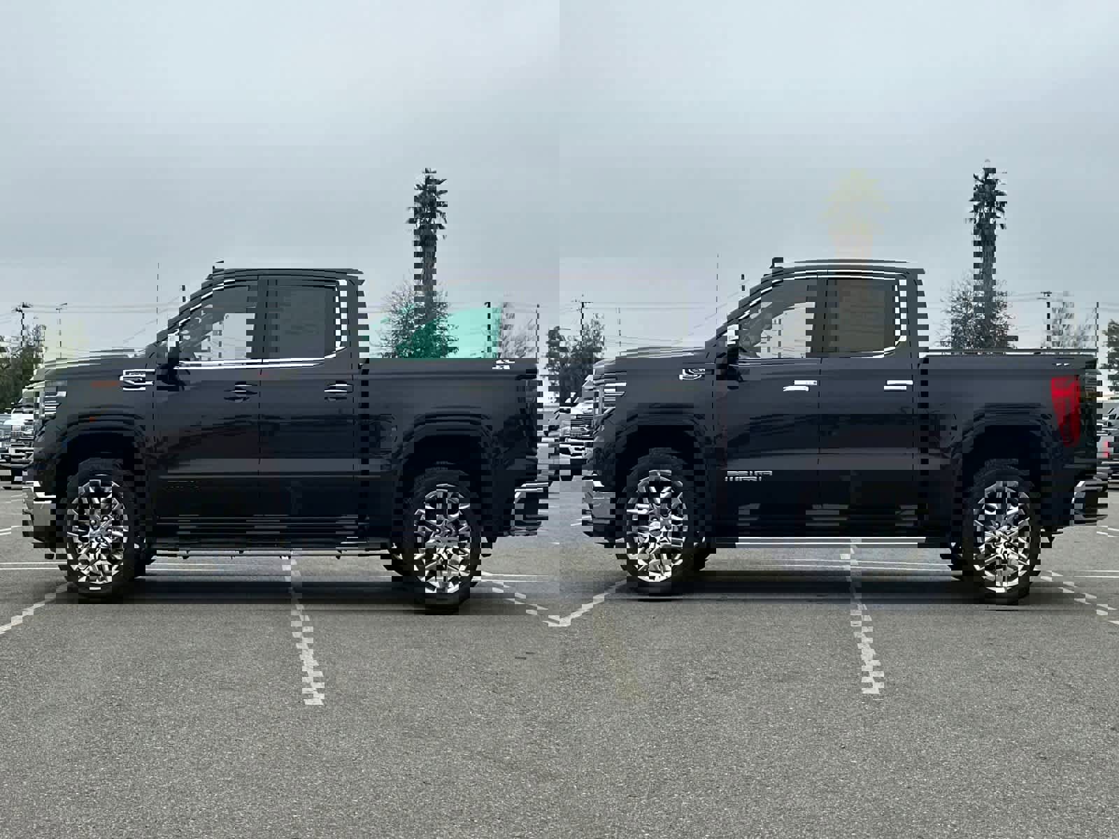 New 2026 GMC Sierra 1500 SLT w/ SLT Premium Package image 2