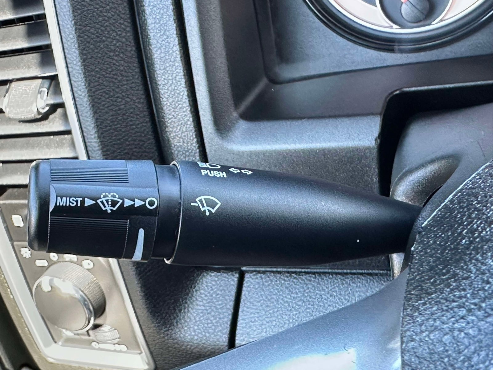 Used 2024 RAM 1500 Classic SLT image 15