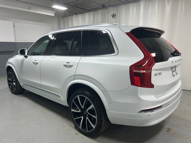 Used 2023 Volvo XC90 B6 Plus AWD/4WD image 2