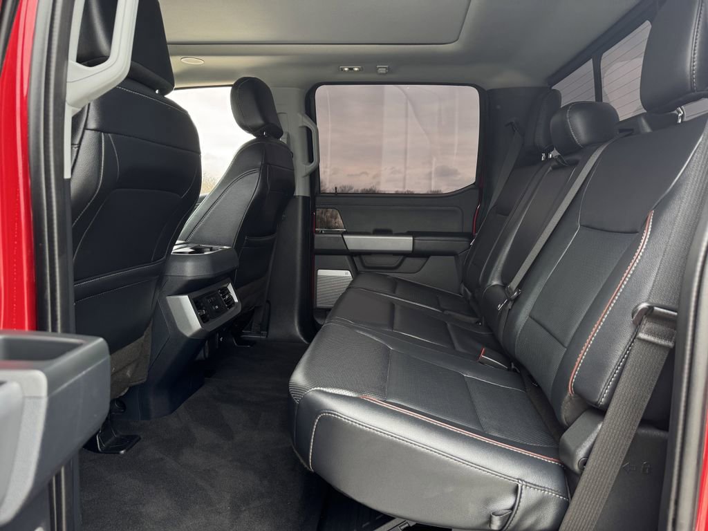 Used 2023 Ford F250 Lariat w/ Lariat Ultimate Package image 31