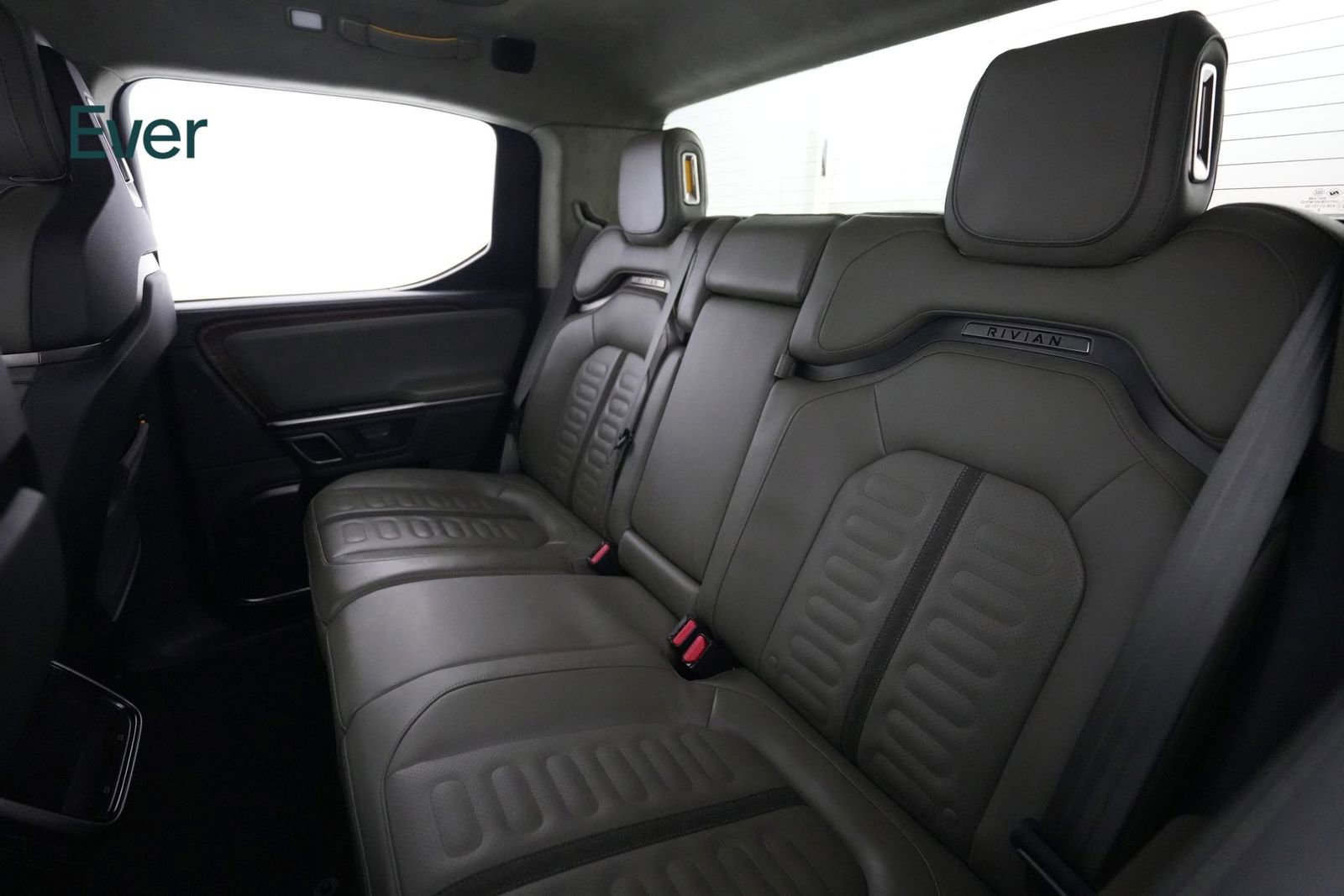 Used 2023 Rivian R1T Adventure AWD/4WD image 24