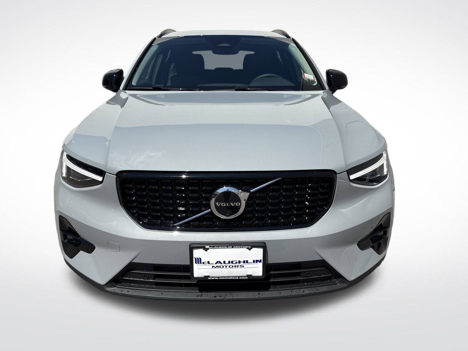 New 2026 Volvo XC40 B5 Plus w/ Protection Package Premier image 8