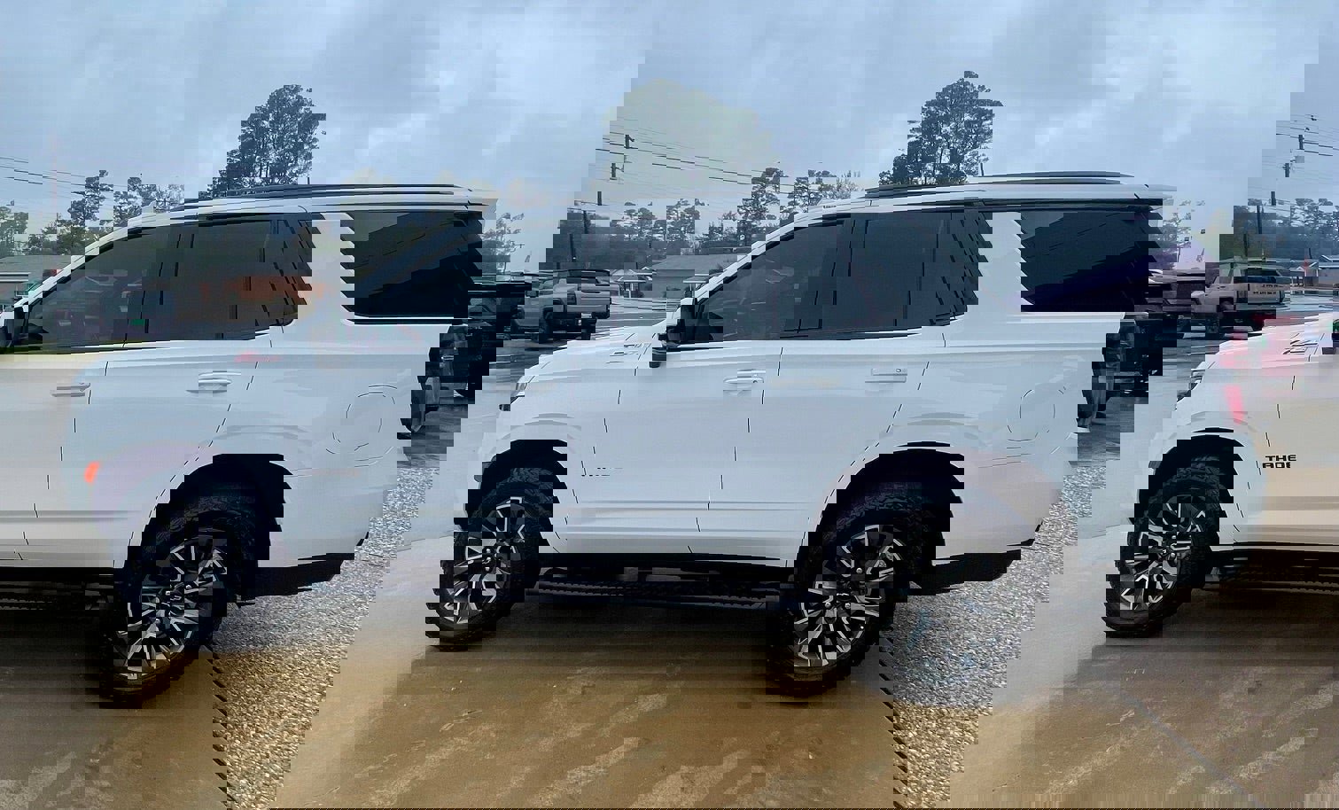 Certified 2023 Chevrolet Tahoe Z71 w/ Luxury Package image 4