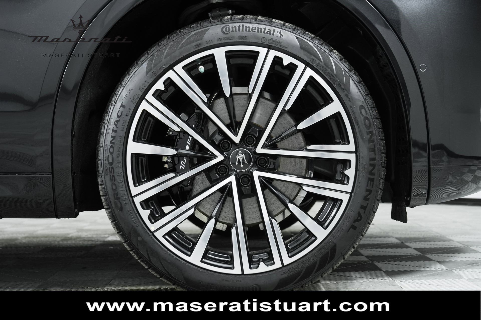 New 2025 Maserati Grecale Modena image 9