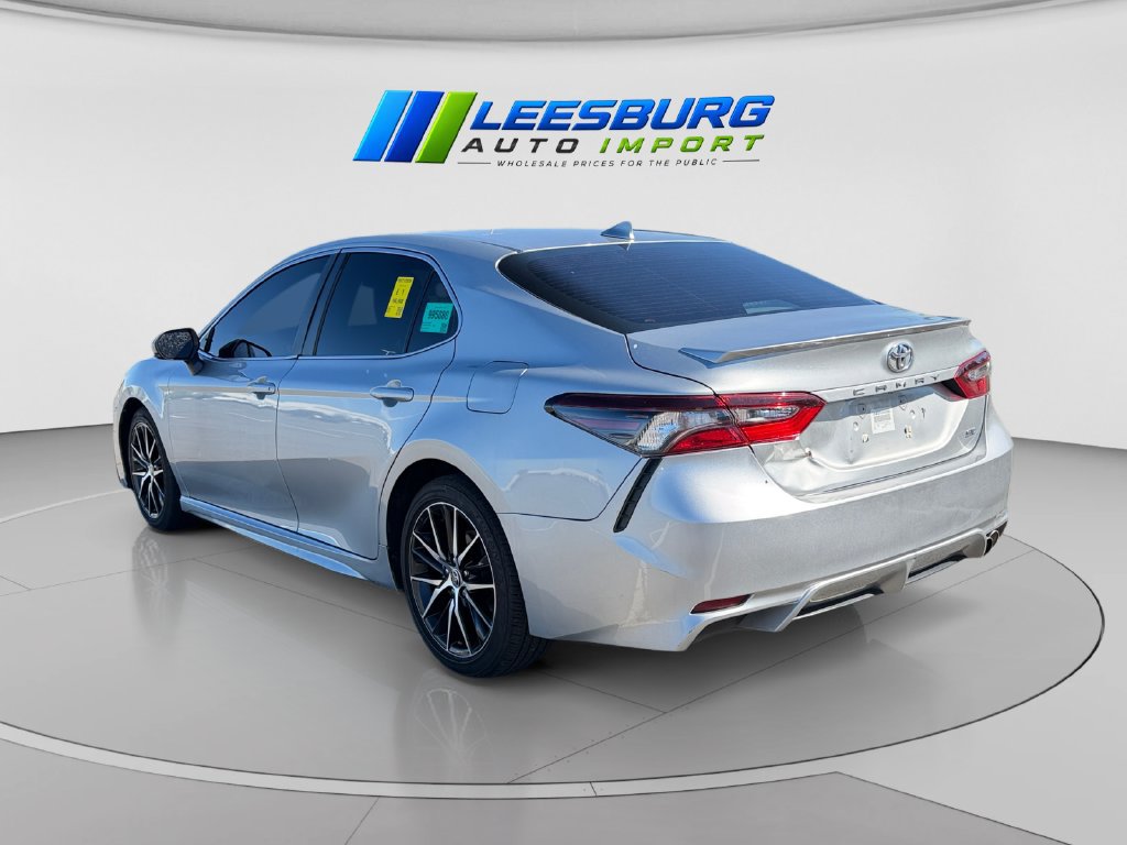 Used 2024 Toyota Camry SE FWD image 3